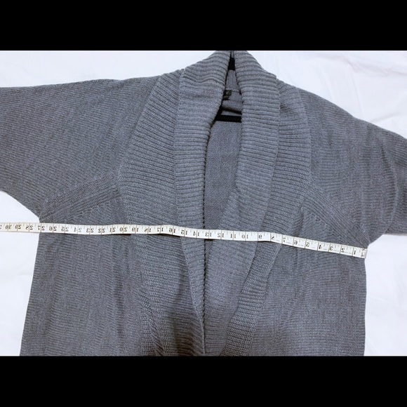 Oversized Chunky Knit Cardigan - Picture 5 of 7